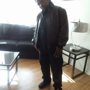 Meet your Posher, Charles